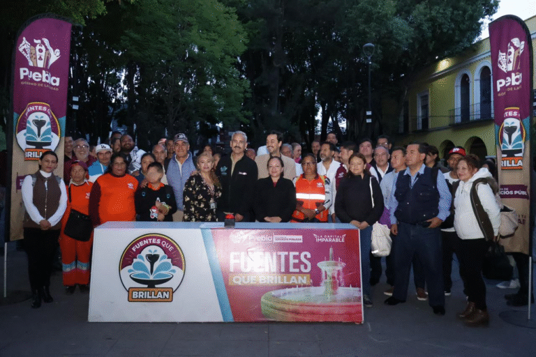 Gobierno de Puebla recupera la Fuente Álvaro Obregón con mantenimiento integral