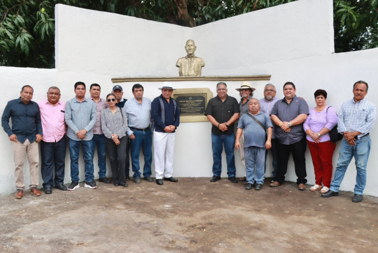 Villaflores reconoce la labor de periodistas y comunicadores en el Día de la Libertad de Expresión