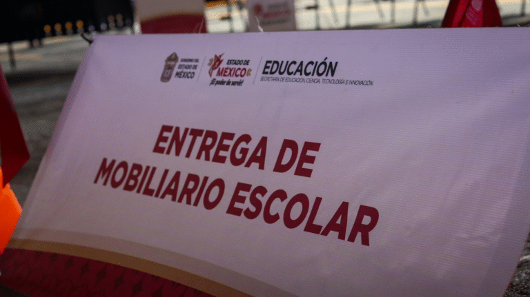 Cuautitlán Izcalli fortalece infraestructura educativa con entrega de apoyos para escuelas