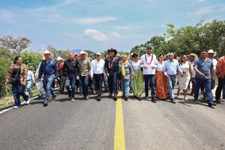 Eduardo Ramírez lleva apoyos productivos y obras prioritarias a La Concordia y Villa Corzo