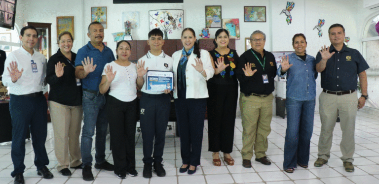 Estudiante del Cobaem representará a Morelos en Olimpiada Internacional de Matemáticas en Singapur