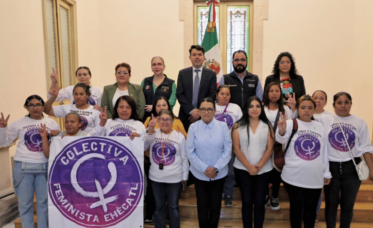 Gobernación escucha a colectivo Ehécatl de madres y padres buscadores en encuentro con Segob