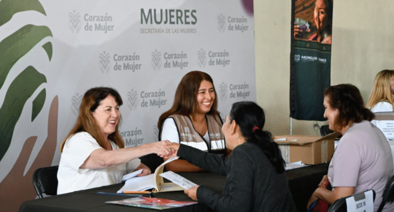 Corazón de Mujer beneficia a más de 37 mil morelenses; concluye entrega regional de tarjetas en Jantetelco