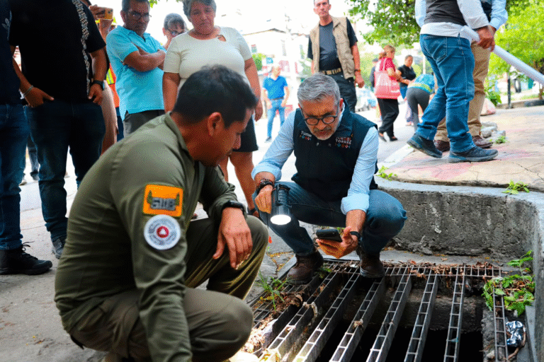 Ángel Torres impulsa rehabilitación de drenaje en el Barrio Niño de Atocha