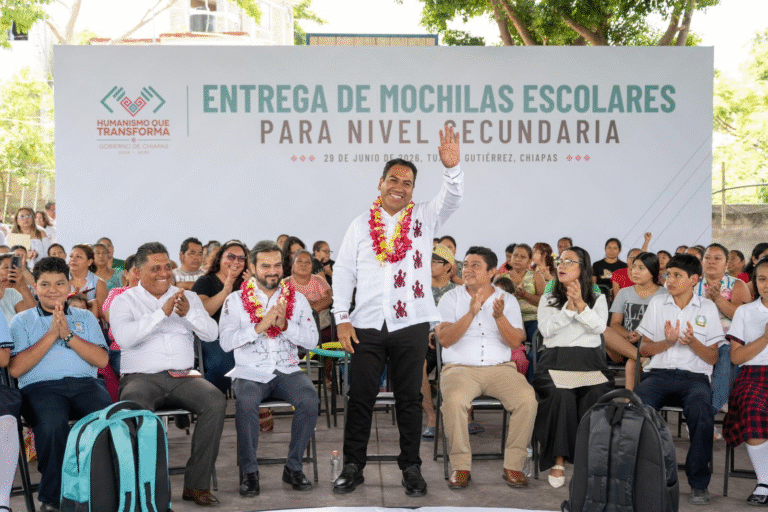 Eduardo Ramírez impulsa mejores condiciones para estudiantes con infraestructura y apoyos escolares