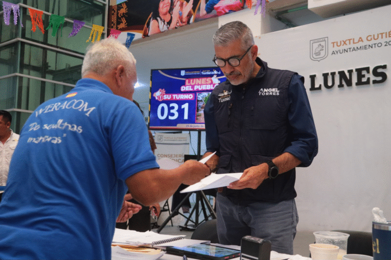 Angel Torres fortalece la atención ciudadana con una nueva jornada de Lunes del Pueblo