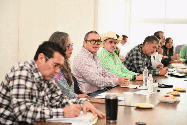 UNACH se suma a estrategia estatal contra el gusano barrenador del ganado en Chiapas