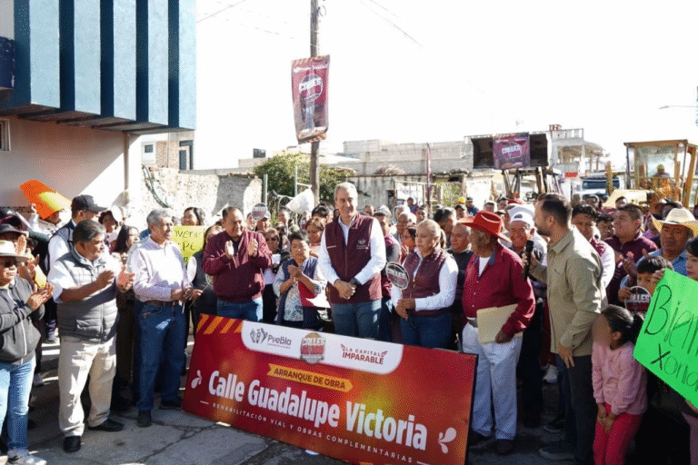 Pepe Chedraui inicia rehabilitación de vialidad en Santa María Xonacatepec
