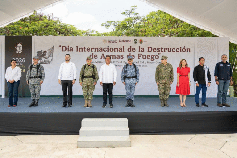 Eduardo Ramírez asiste a ceremonia conmemorativa del Día Internacional de la Destrucción de Armas de Fuego