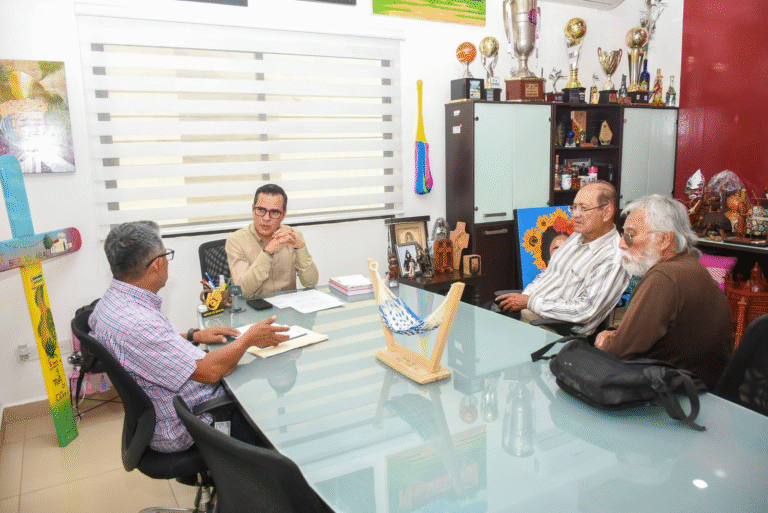 Jorge Acero fortalece coordinación con habitantes del barrio Santa Cecilia para impulsar obras prioritarias