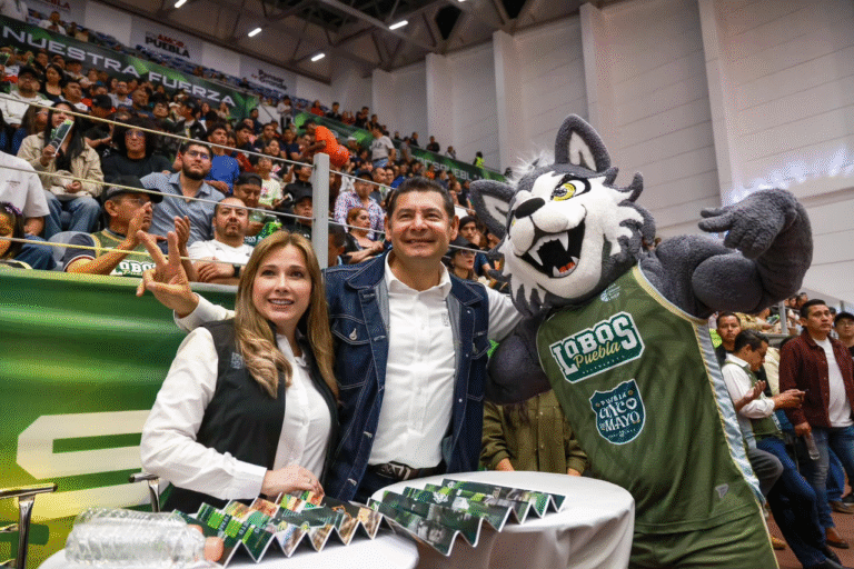 Lobos Puebla marca el regreso del básquetbol profesional al estado