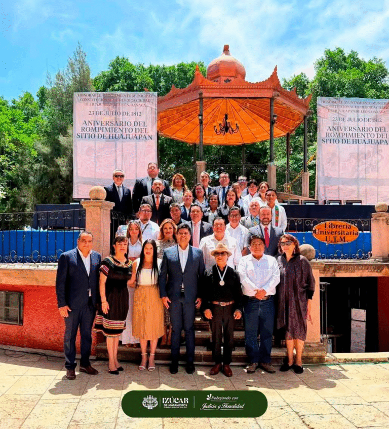 Izúcar de Matamoros participa en ceremonia por el 214 aniversario del Rompimiento del Sitio de Huajuapan