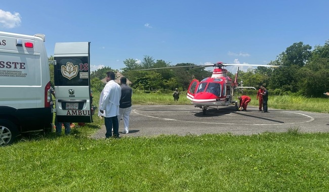 ISSSTE Hidalgo realiza exitoso traslado aéreo de paciente desde la Huasteca a la Ciudad de México
