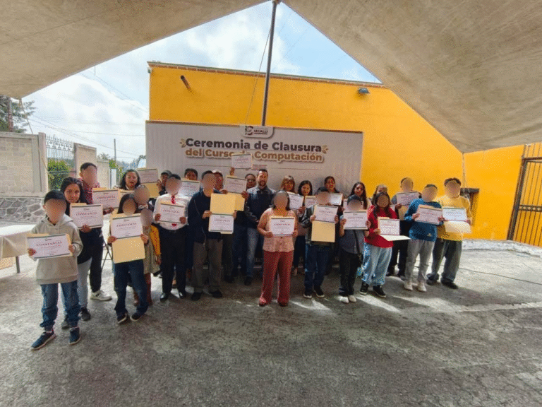 Gobierno de Cuautitlán Izcalli clausura curso de computación en distintos niveles