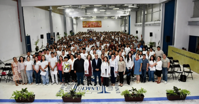 UNACH da la bienvenida a aspirantes de Medicina en una nueva etapa del proceso de admisión