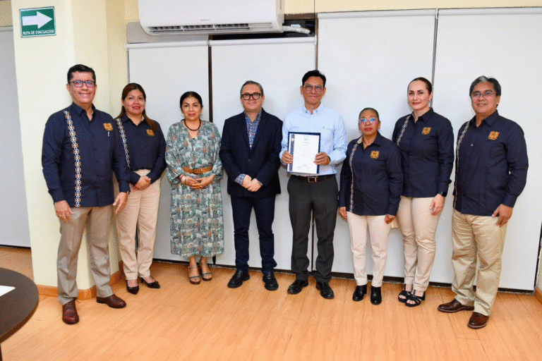 José Alberto Colmenares Guillén asume la dirección de la Facultad de Arquitectura de la UNACH