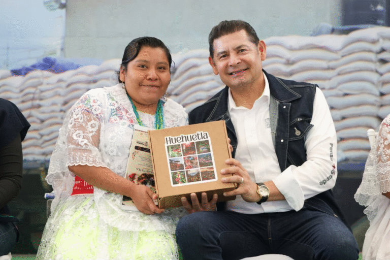Alejandro Armenta fortalece el campo poblano e impulsa la conectividad en la Sierra Norte