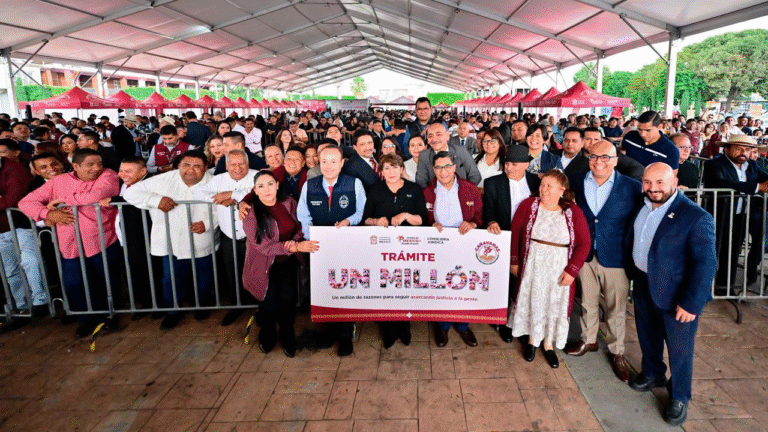 Caravanas por la Justicia Social alcanzan un millón de trámites en beneficio de familias del Estado de México