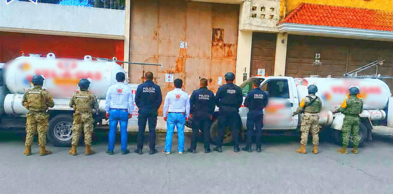 Trabajo coordinado permite recuperar vehículos robados y asegurar unidades de gas LP en Texmelucan
