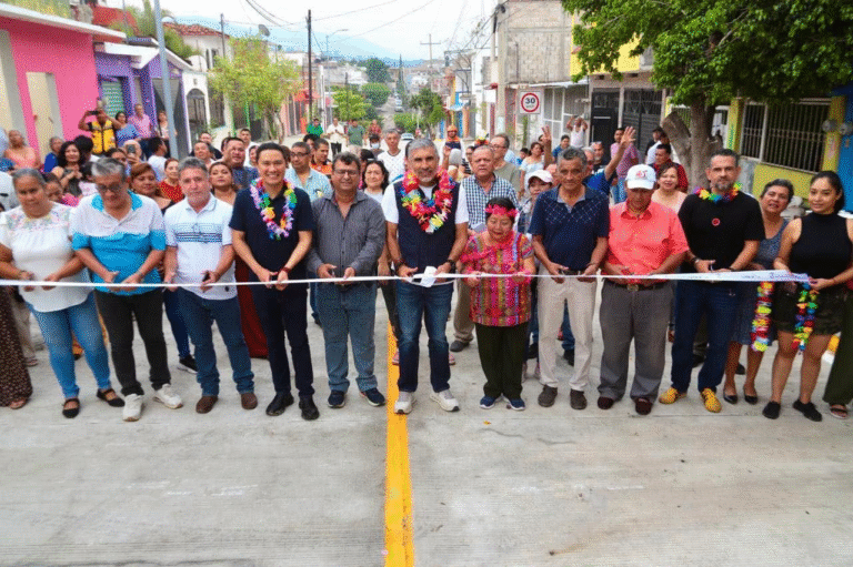 Entregan nueva “Calle Feliz” en Jardines del Pedregal tras años de solicitud vecinal