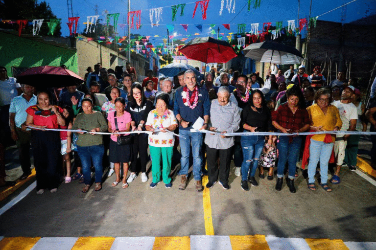 Ángel Torres entrega nueva obra de Calles Felices en la colonia Nueva Jerusalén