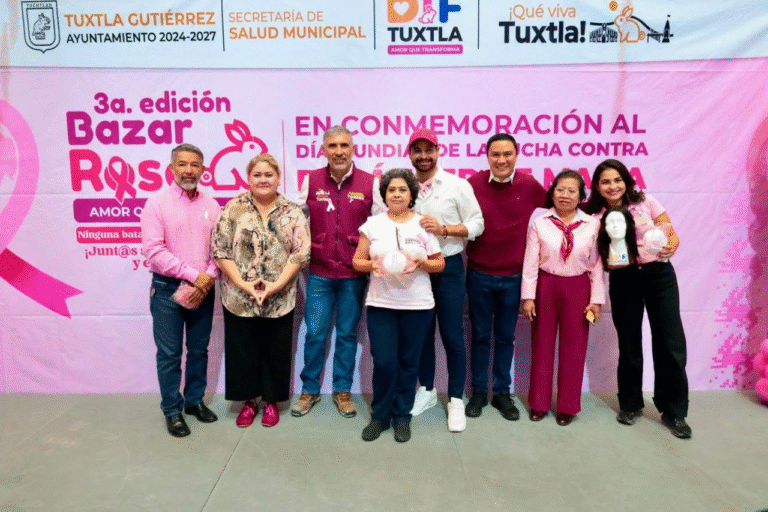 Ángel Torres encabeza la tercera edición del Bazar Rosa en Tuxtla Gutiérrez