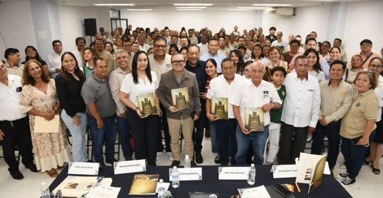 UNACH rescata la historia de su sindicato administrativo con la presentación de un libro conmemorativo