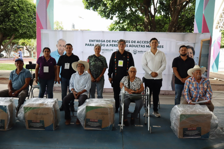 Morelos inicia entrega de 500 paquetes “Baño Seguro” para personas adultas mayores